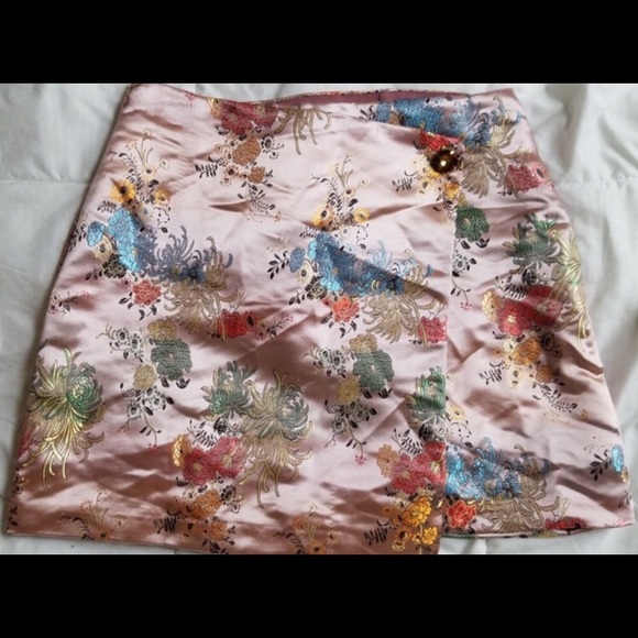 XSOLDX Urban Outfitters Sarina Silky Wrap Skirt - Picture 10 of 15